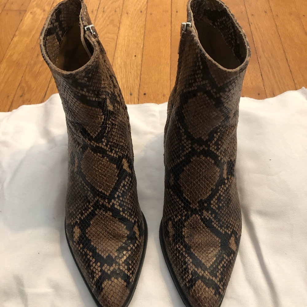GUC Margaux The Downtown Boot Python Embossed Brown 39.5
